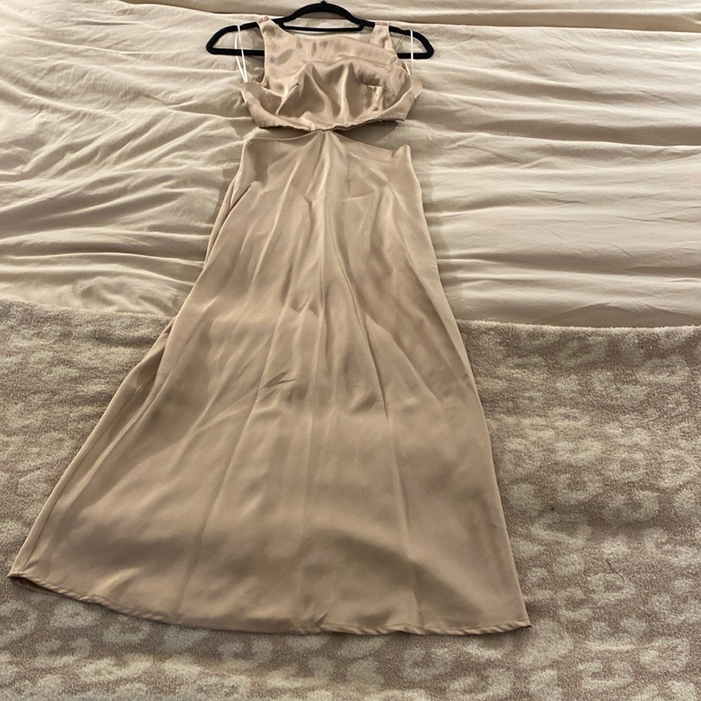 XS Hello Molly Champagne Satin Midi Dress
